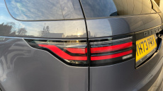 Land Rover Discovery 3.0 D300 Dynamic SE 5dr Auto Diesel Station Wagon